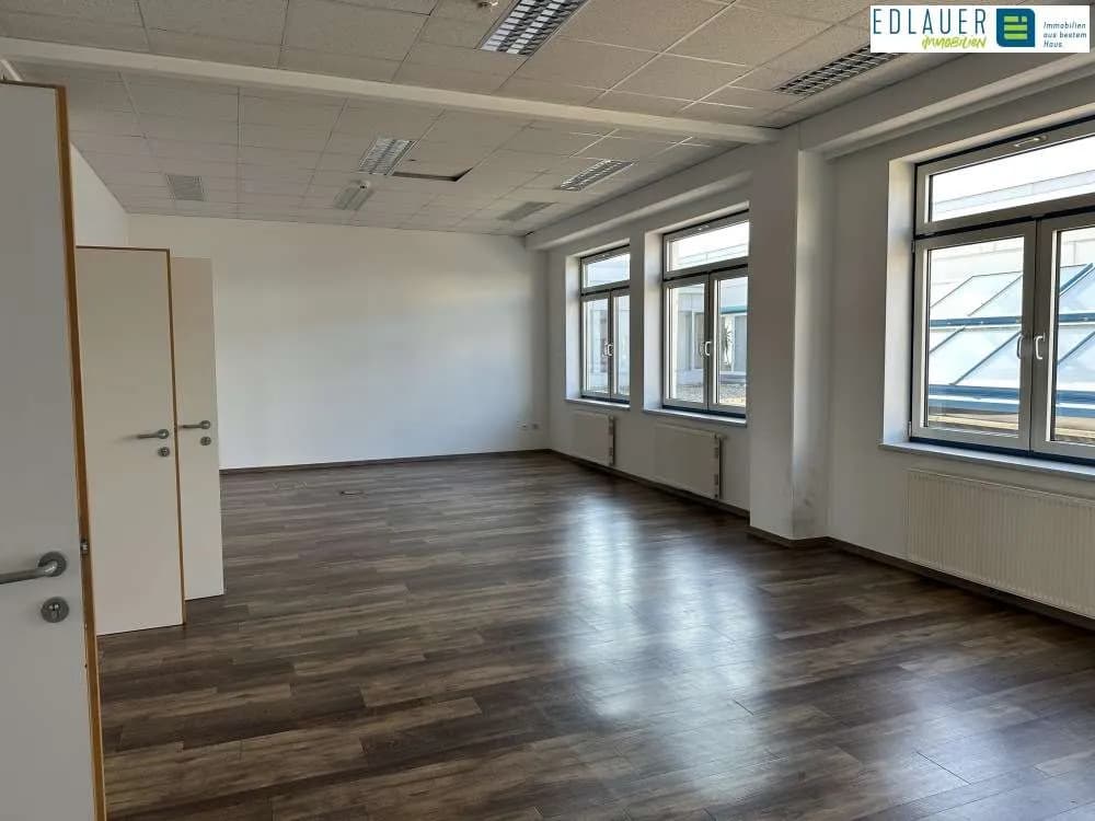 10-Zimmer-Gewerbeimmobilie mieten in Sankt Pölten – 444 m², € 5.407 – Bild 6 von 7