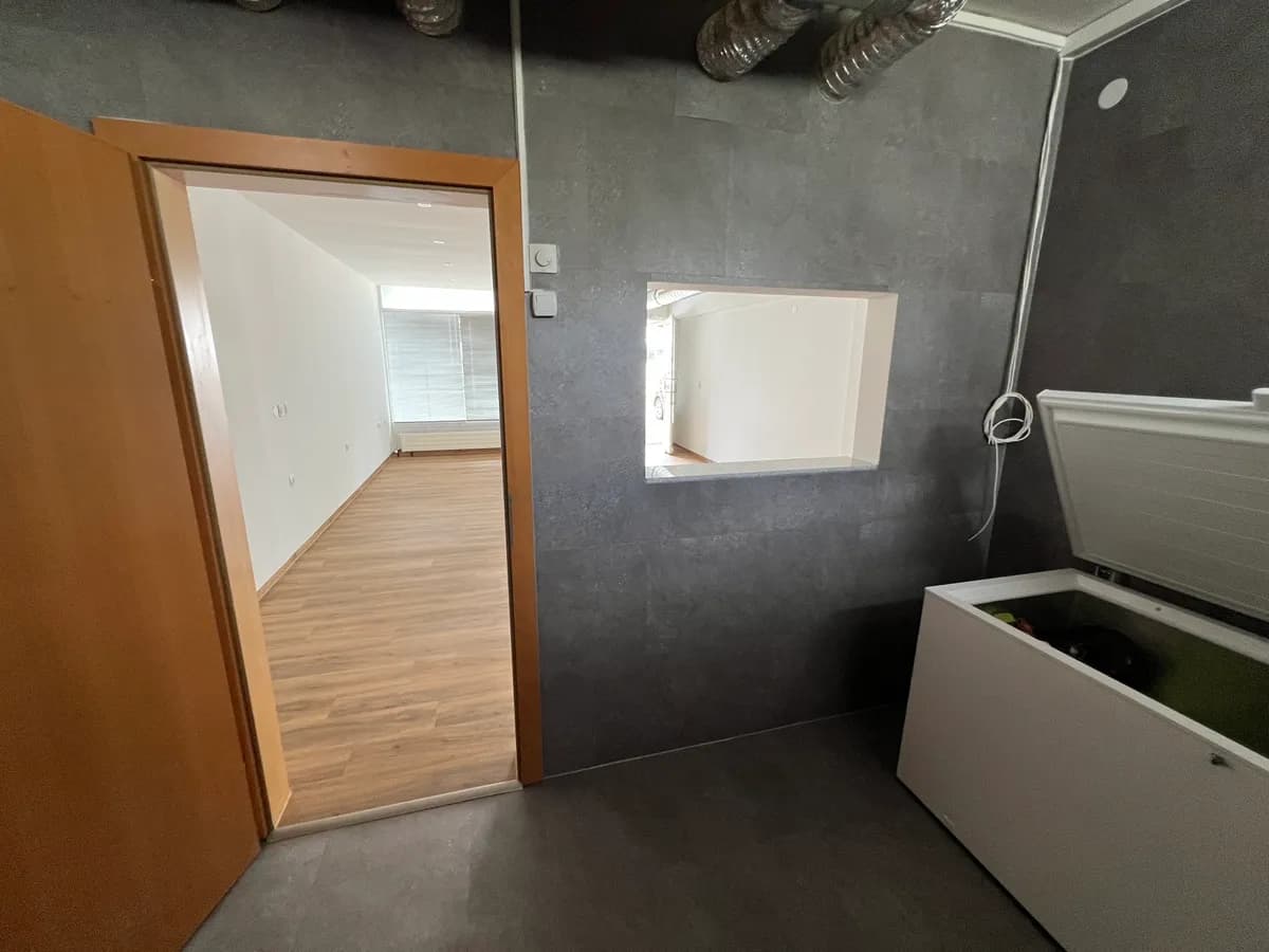 Gewerbeimmobilie mieten in Gmunden – 46 m², € 590 – Bild 7 von 8