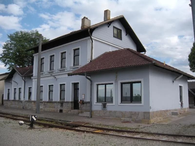 3-Zimmer-Gewerbeimmobilie mieten in Tulln – € 744 – Bild 1 von 11