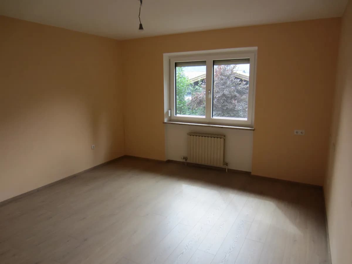 3-Zimmer-Wohnung mieten in Hallein – 95 m², € 1.400 – Bild 1 von 8