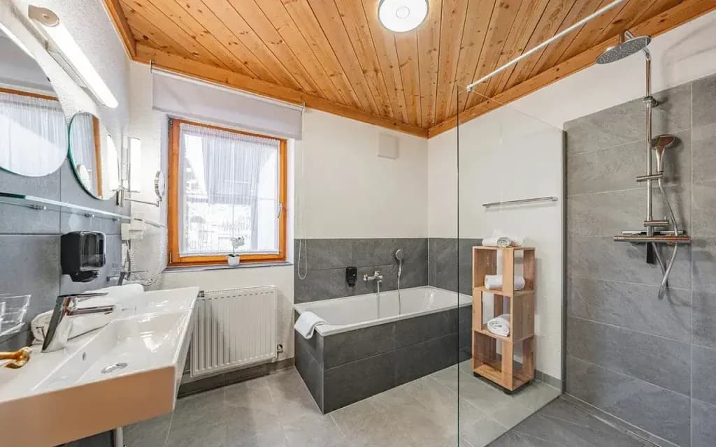 Gewerbeimmobilie kaufen in Zell am See – 1 472 m² – Bild 5 von 15