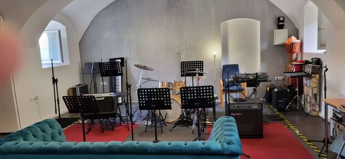 Immobilie mieten in Linz Land – 60 m², € 99 – Bild 1 von 7