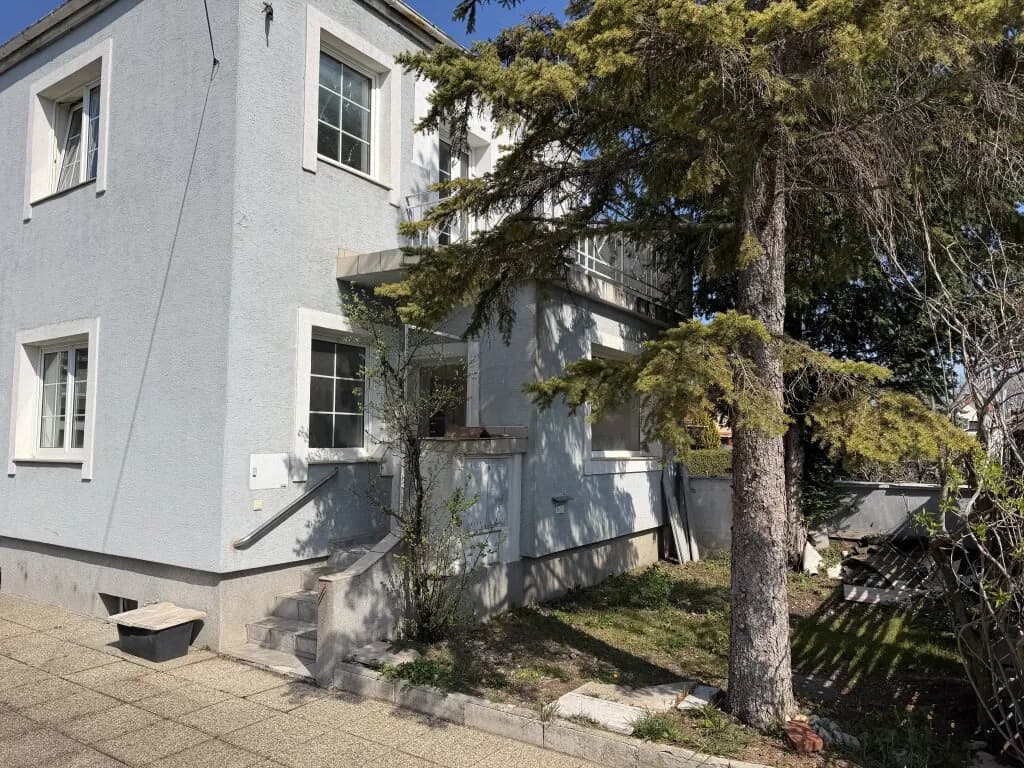 8-Zimmer-Haus kaufen in Baden – 200 m², € 460.000 – Bild 2 von 31