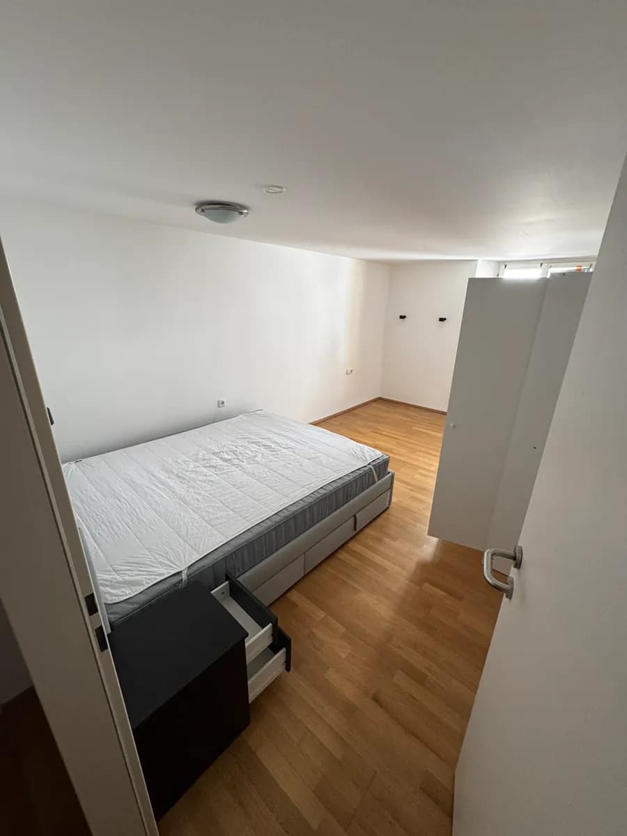 Wohnung mieten in Innsbruck – 15 m², € 594 – Bild 1 von 17