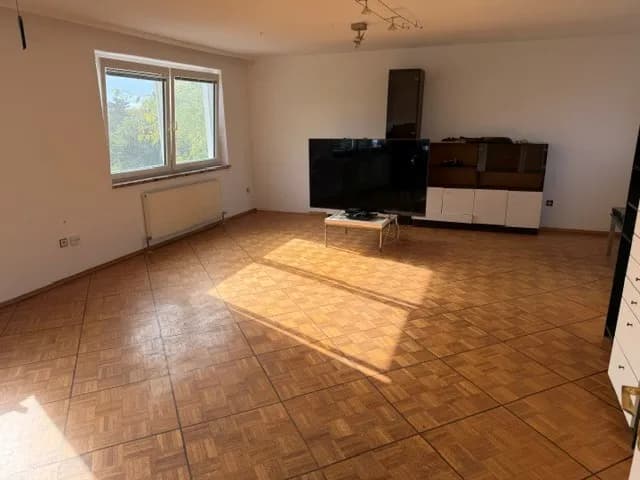 2-Zimmer-Wohnung mieten in Mistelbach – 110 m², € 1.100 – Bild 4 von 12
