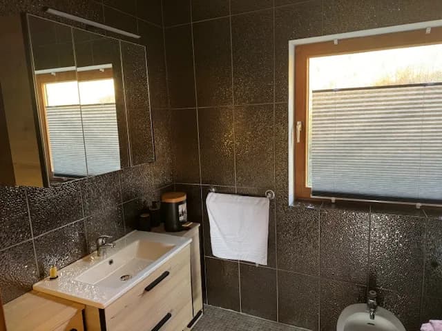4-Zimmer-Haus mieten in Leibnitz – 150 m², € 2.000 – Bild 9 von 10