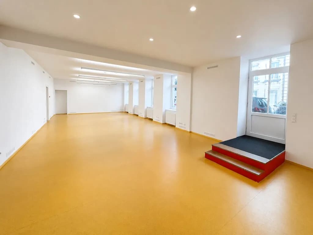 Gewerbeimmobilie mieten in Wien – 113 m², € 1.465 – Bild 1 von 7