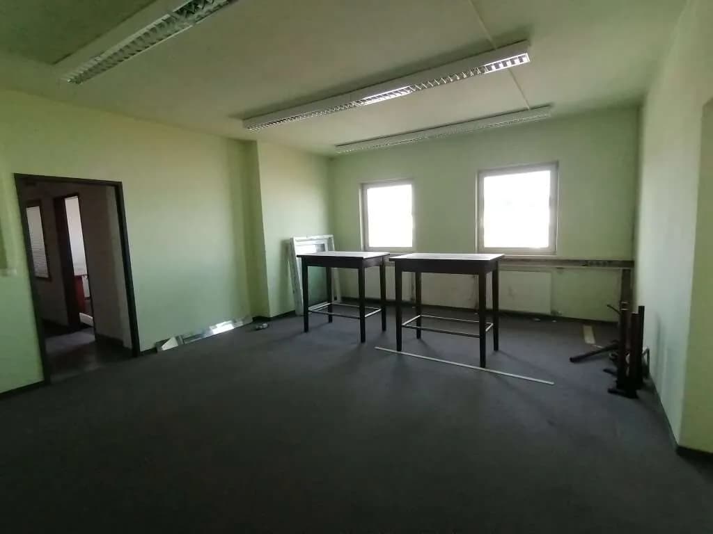 Gewerbeimmobilie mieten in Salzburg-Umgebung – 129 m², € 6 – Bild 9 von 10