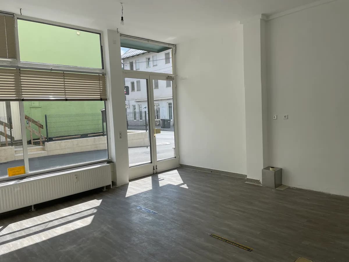 2-Zimmer-Gewerbeimmobilie mieten in Salzburg Stadt – 78 m², € 1.980 – Bild 7 von 8