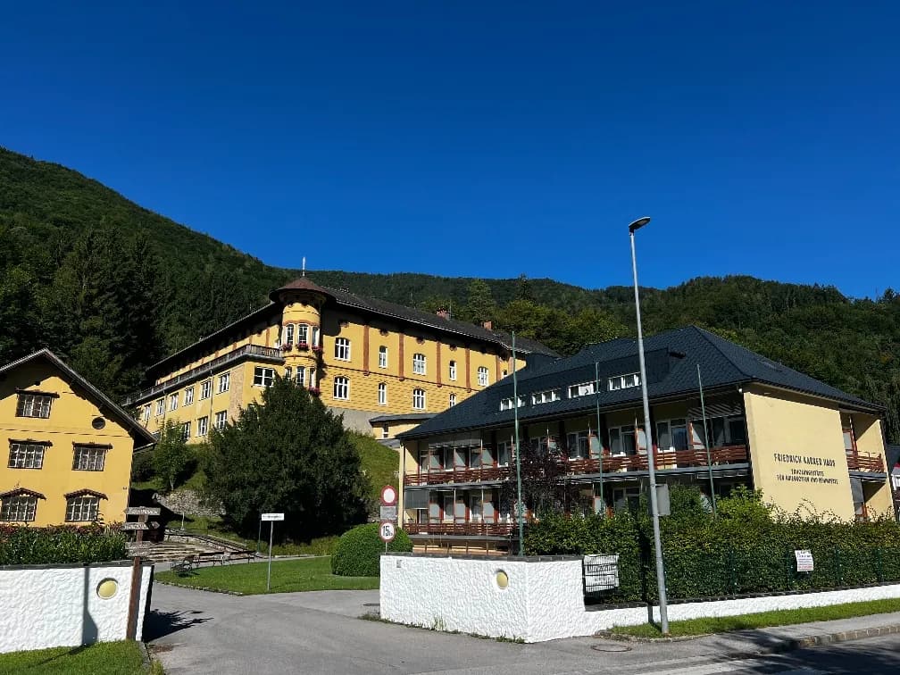 Immobilie kaufen in Lilienfeld – 4 000 m², € 3.290.000 – Bild 1 von 2