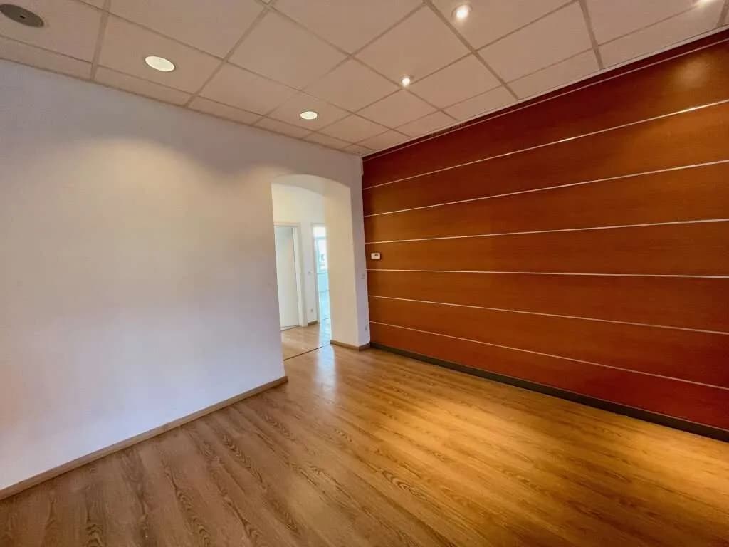 6-Zimmer-Gewerbeimmobilie mieten in Wien – 137 m², € 3.134 – Bild 2 von 19