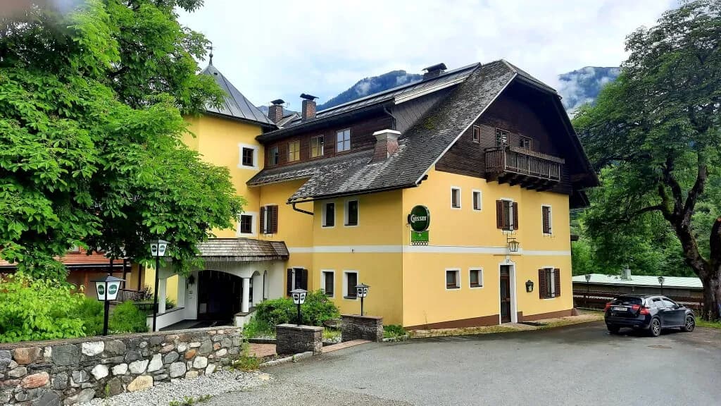 Gewerbeimmobilie kaufen in Hermagor – 1 000 m² – Bild 1 von 9