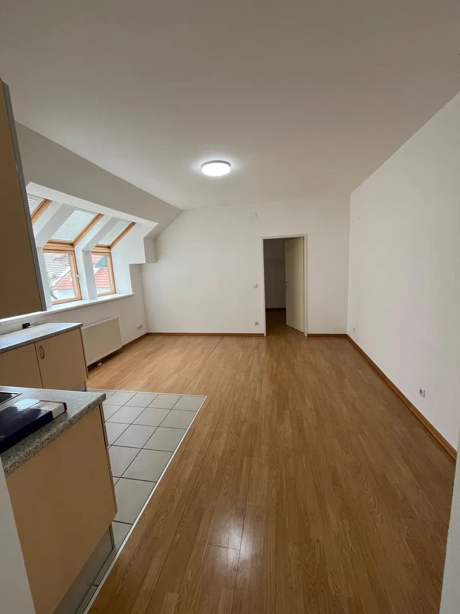 2-Zimmer-Wohnung mieten in Wiener Neustadt – 48,1 m², € 560 – Bild 7 von 10