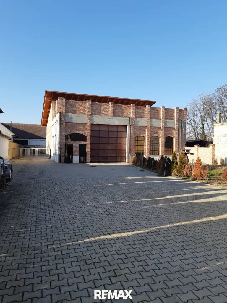Grundstück kaufen in Neusiedl am See – 2 426 m², € 995.000