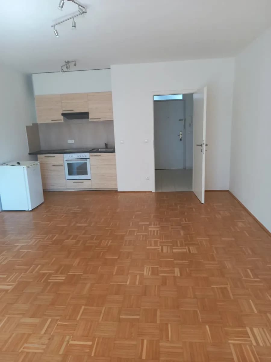 1-Zimmer-Wohnung mieten in Graz – 37 m², € 599 – Bild 3 von 5