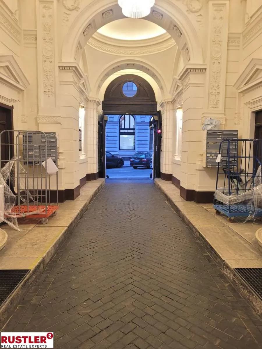 Immobilie mieten in Wien – 16 m², € 346 – Bild 2 von 6