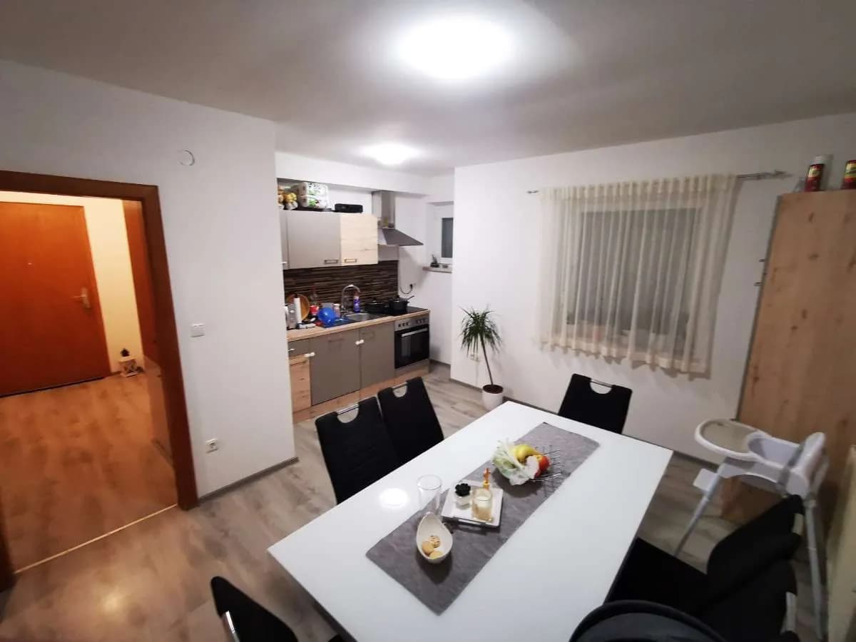 Haus kaufen in Vöcklabruck – 115 m², € 419.000 – Bild 2 von 16