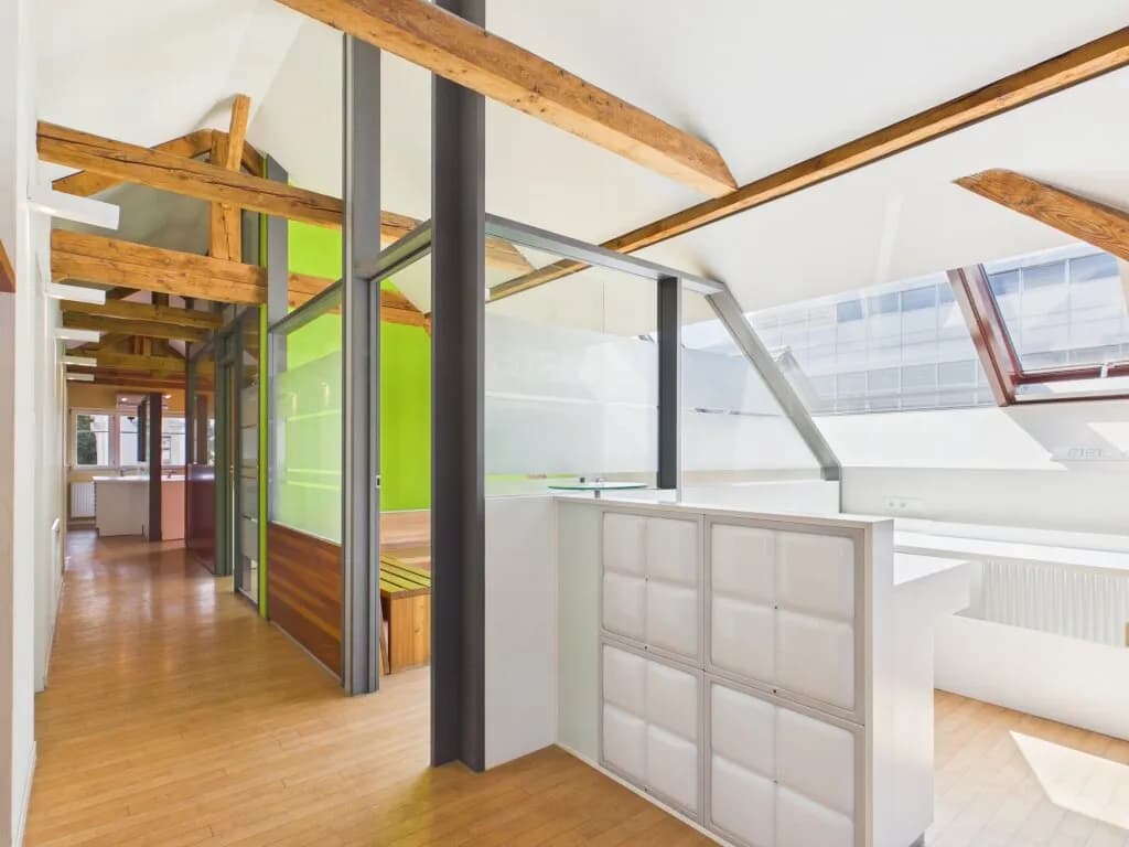 5-Zimmer-Gewerbeimmobilie mieten in Dornbirn – 109 m², € 1.846 – Bild 2 von 23