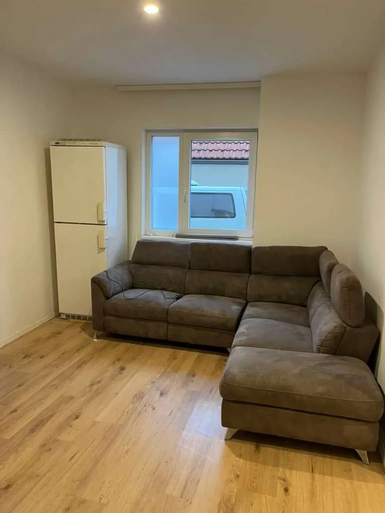 3-Zimmer-Wohnung mieten in Neunkirchen – 50 m², € 590 – Bild 1 von 6