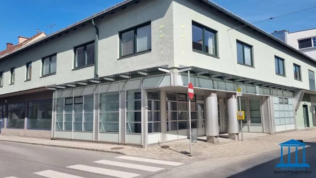 Gewerbeimmobilie mieten in Wiener Neustadt – 300 m² – Bild 2 von 35