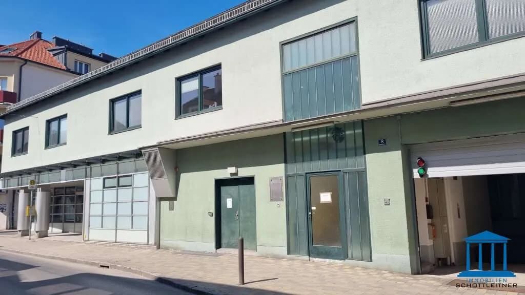 Gewerbeimmobilie mieten in Wiener Neustadt – 300 m² – Bild 3 von 35