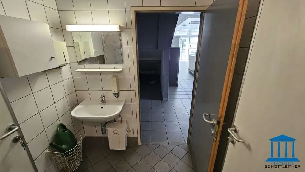 Gewerbeimmobilie mieten in Wiener Neustadt – 300 m² – Bild 13 von 35
