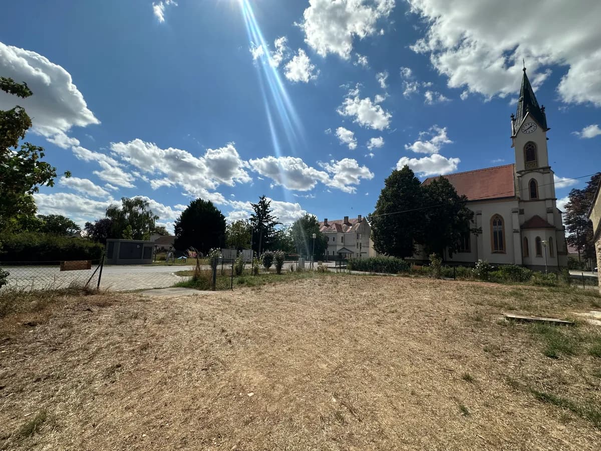 Grundstück kaufen in Mistelbach – 929 m², € 189.900 – Bild 1 von 21