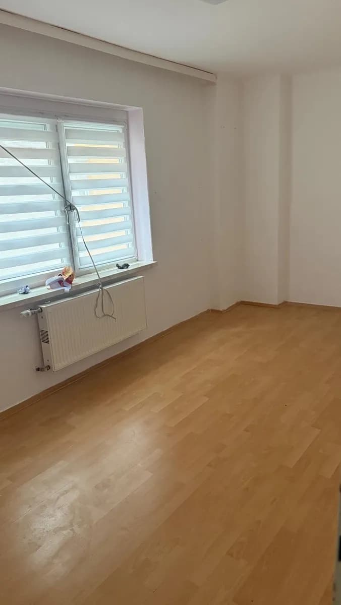 6-Zimmer-Haus mieten in Perg – 167 m², € 1.300 – Bild 5 von 16