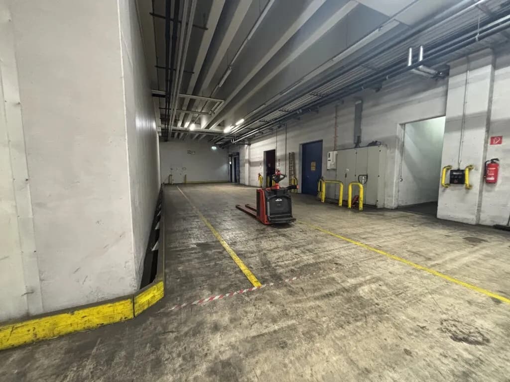 Gewerbeimmobilie mieten in Wels – 311 m², € 2.333 – Bild 2 von 5
