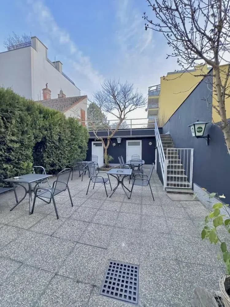 Gewerbeimmobilie kaufen in Wien – 96 m², € 270.000