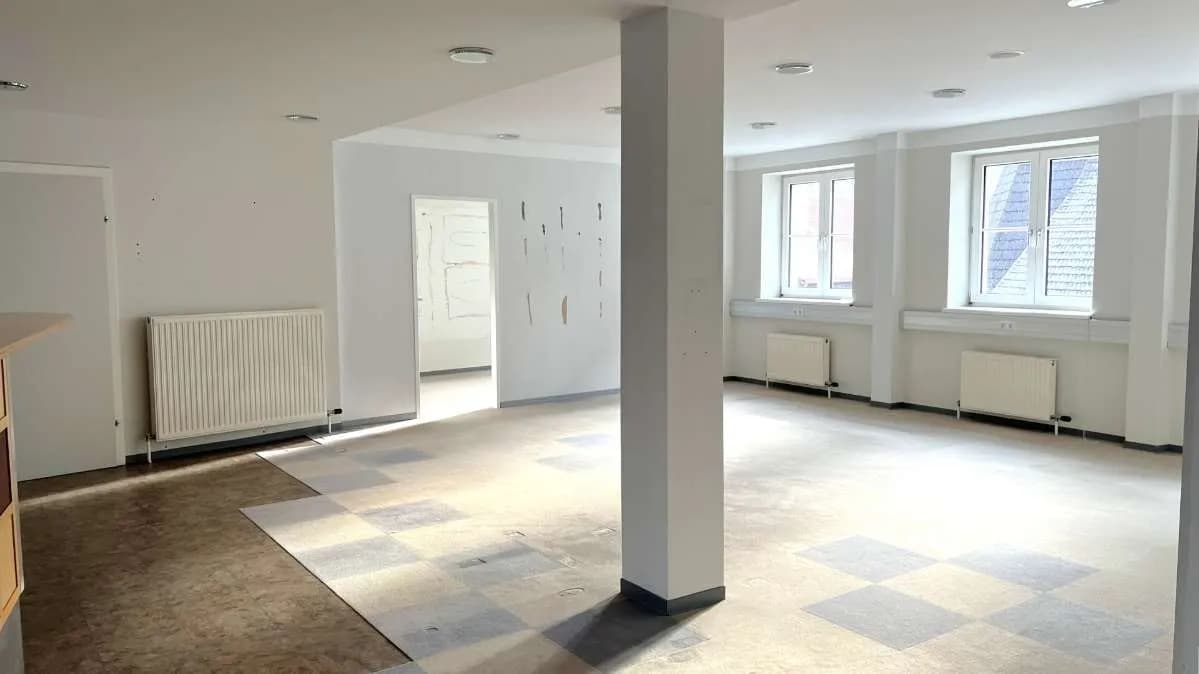 4-Zimmer-Gewerbeimmobilie mieten in Vöcklabruck – 180 m², € 1.950 – Bild 4 von 11