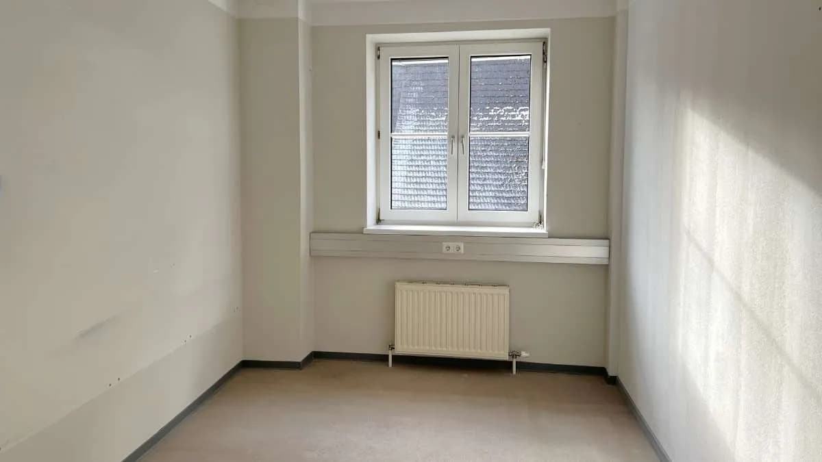4-Zimmer-Gewerbeimmobilie mieten in Vöcklabruck – 180 m², € 1.950 – Bild 8 von 11