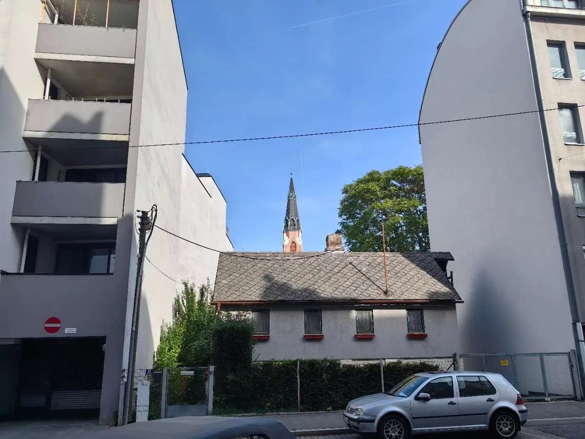 Grundstück kaufen in Wien – 591 m², € 900.000 – Bild 1 von 6