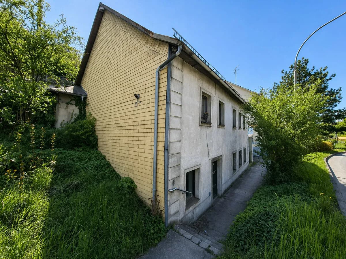 Haus kaufen in Steyr – 135 m², € 138.000 – Bild 2 von 16
