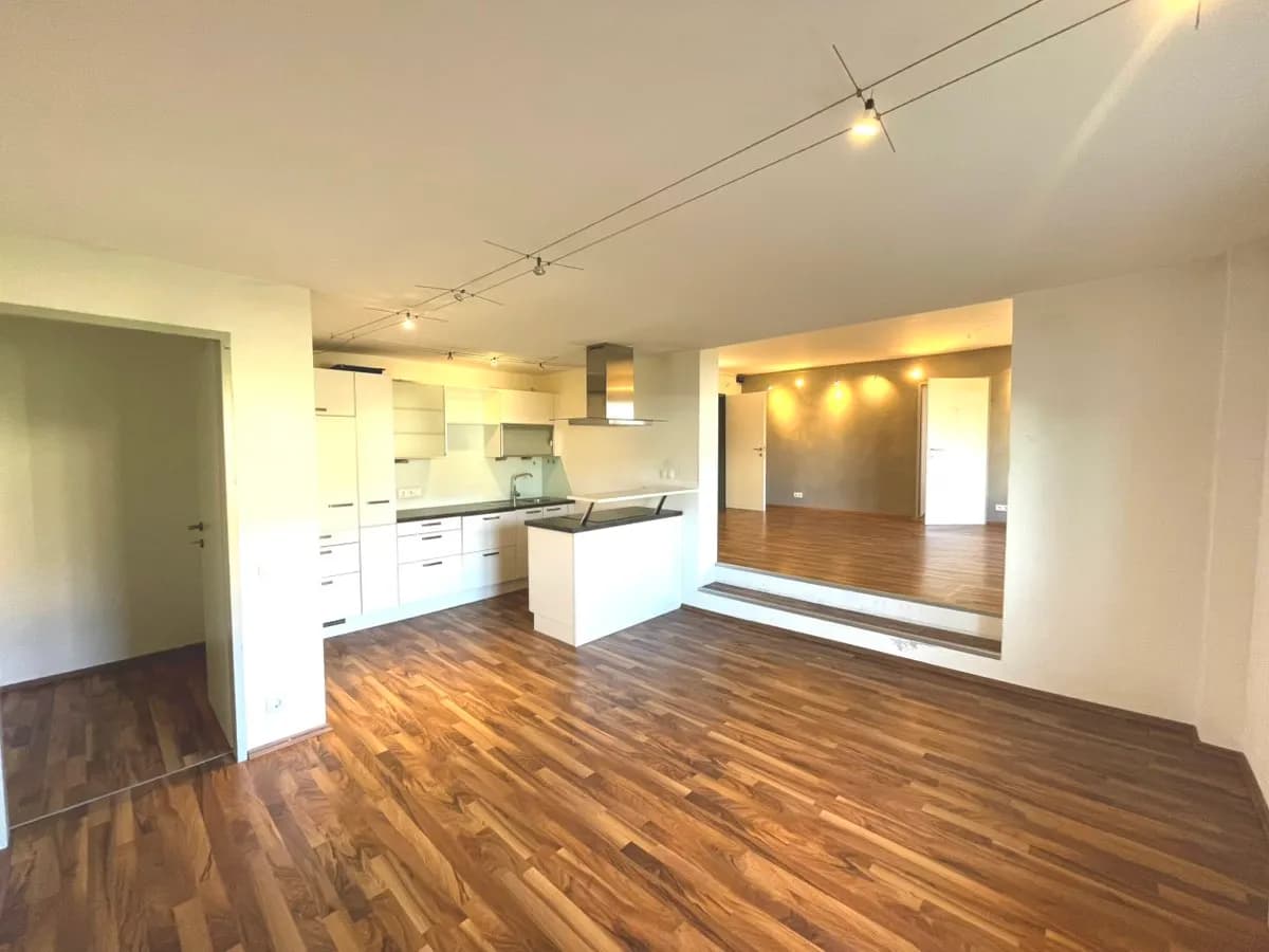 3-Zimmer-Wohnung mieten in Feldkirchen – 90 m², € 1.210 – Bild 1 von 15