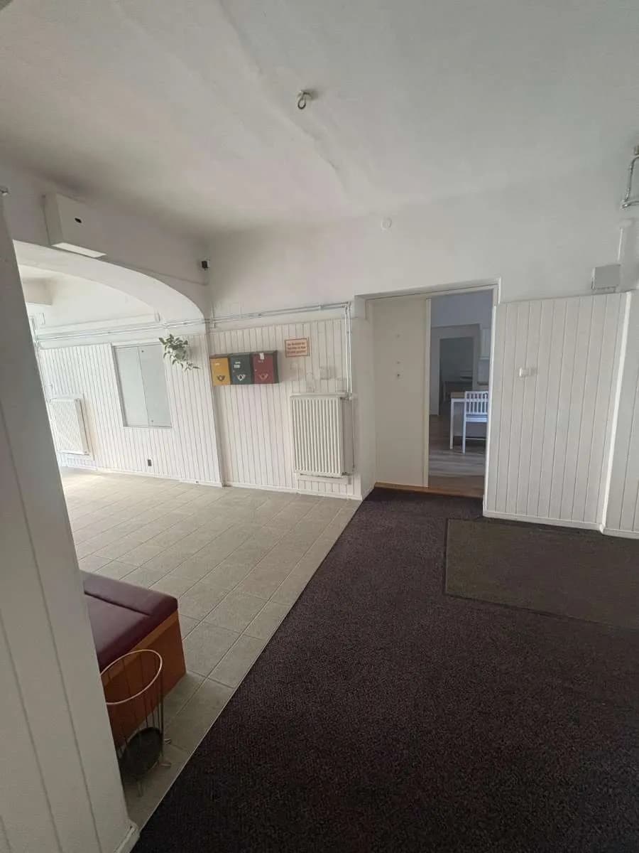 2-Zimmer-Gewerbeimmobilie mieten in Bruck an der Leitha – 42 m², € 490 – Bild 2 von 7