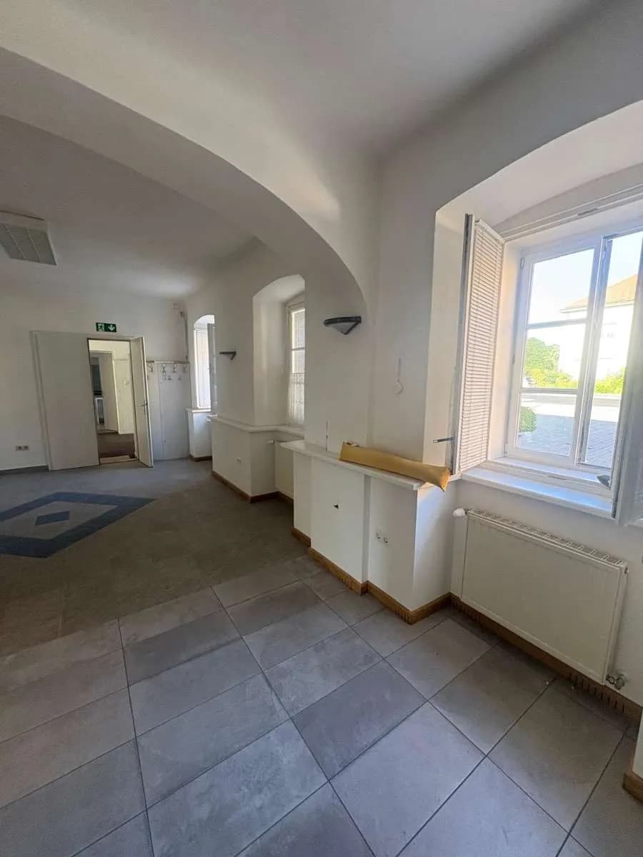 2-Zimmer-Gewerbeimmobilie mieten in Bruck an der Leitha – 42 m², € 490 – Bild 6 von 7