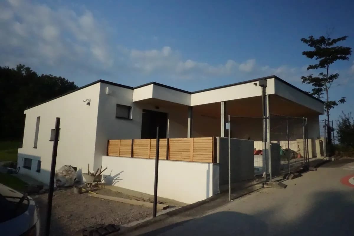 4-Zimmer-Haus mieten in Mödling – 161 m², € 2.900 – Bild 2 von 9