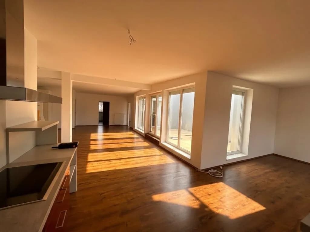 4-Zimmer-Wohnung kaufen in Vöcklabruck – 151 m², € 359.000 – Bild 4 von 10