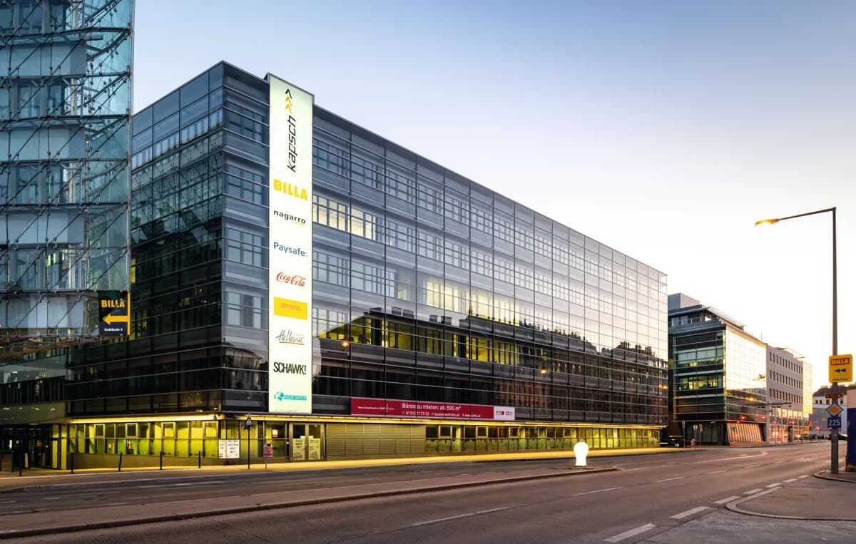 Gewerbeimmobilie mieten in Wien – 1 463 m², € 26.947