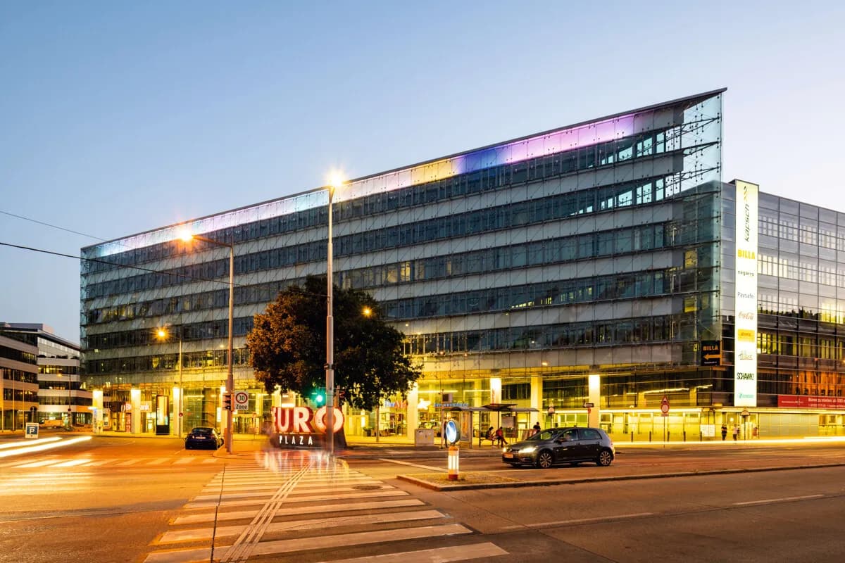 Gewerbeimmobilie mieten in Wien – 1 463 m², € 26.947 – Bild 2 von 8