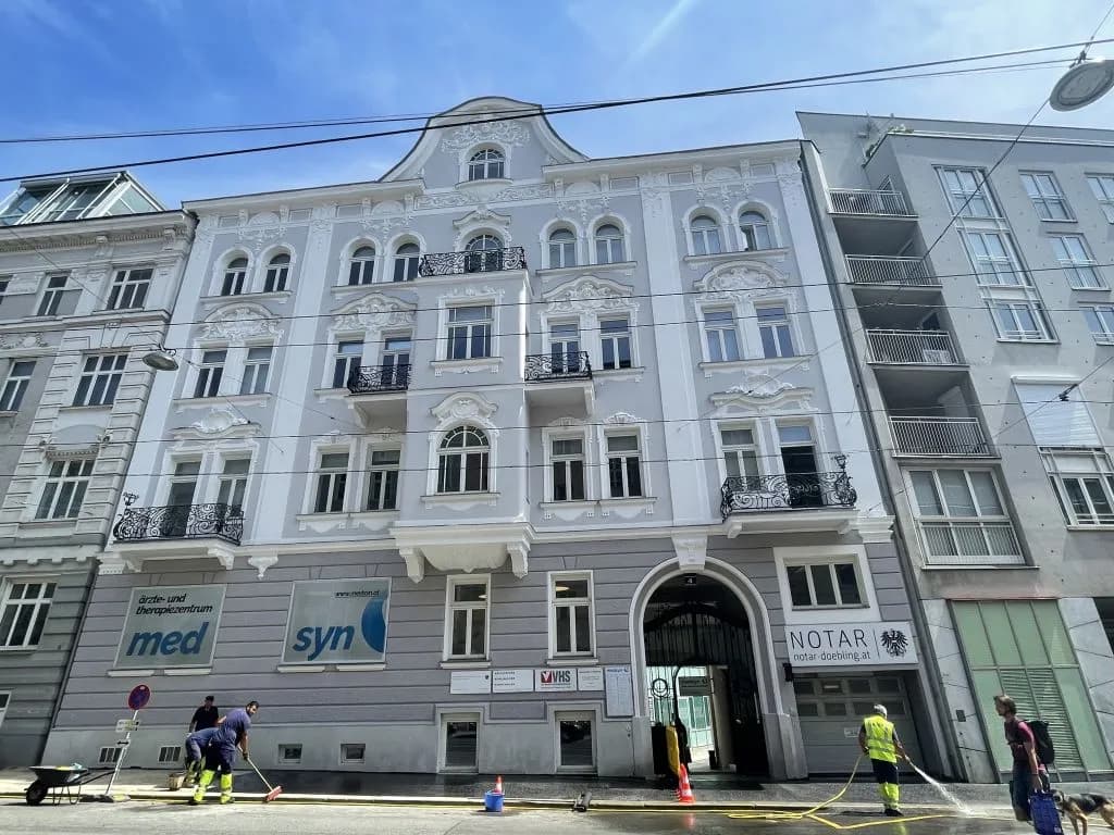 Gewerbeimmobilie mieten in Wien – 318 m², € 17 – Bild 1 von 18