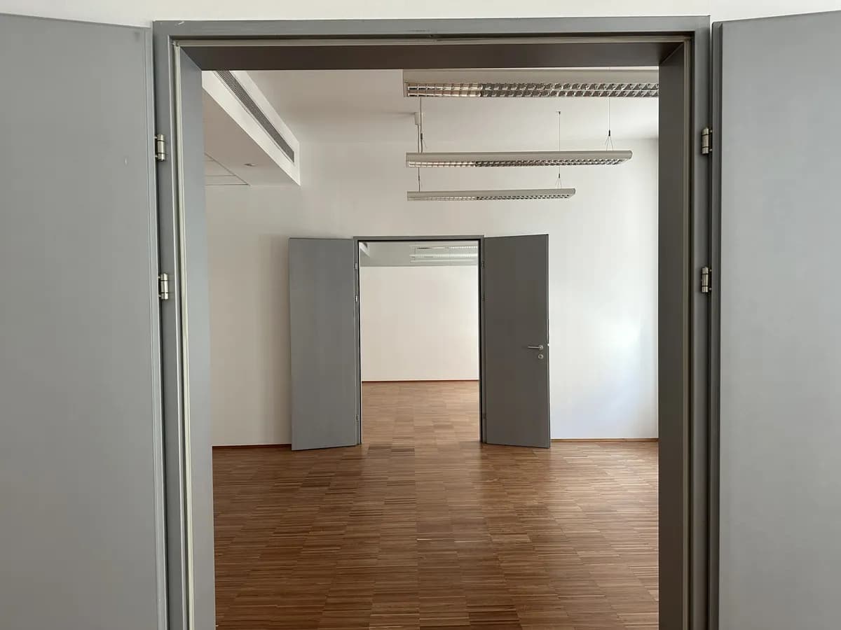 Gewerbeimmobilie mieten in Wien – 318 m², € 17 – Bild 5 von 18