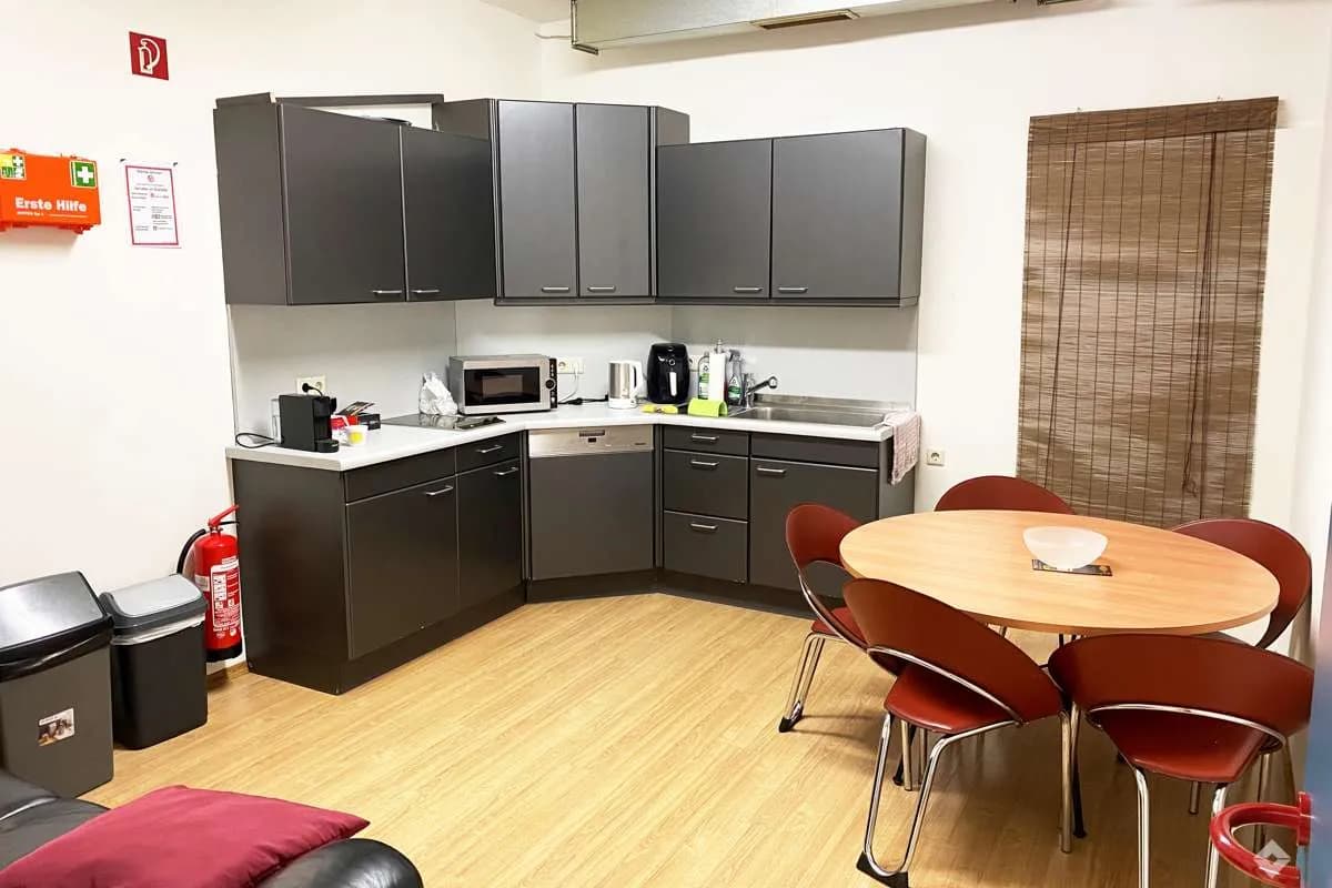 Gewerbeimmobilie mieten in Salzburg Stadt – 163 m², € 2.146 – Bild 5 von 7