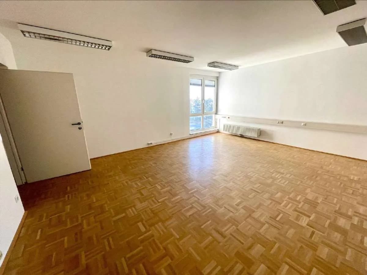 Gewerbeimmobilie mieten in Wien – 117 m², € 7 – Bild 8 von 16