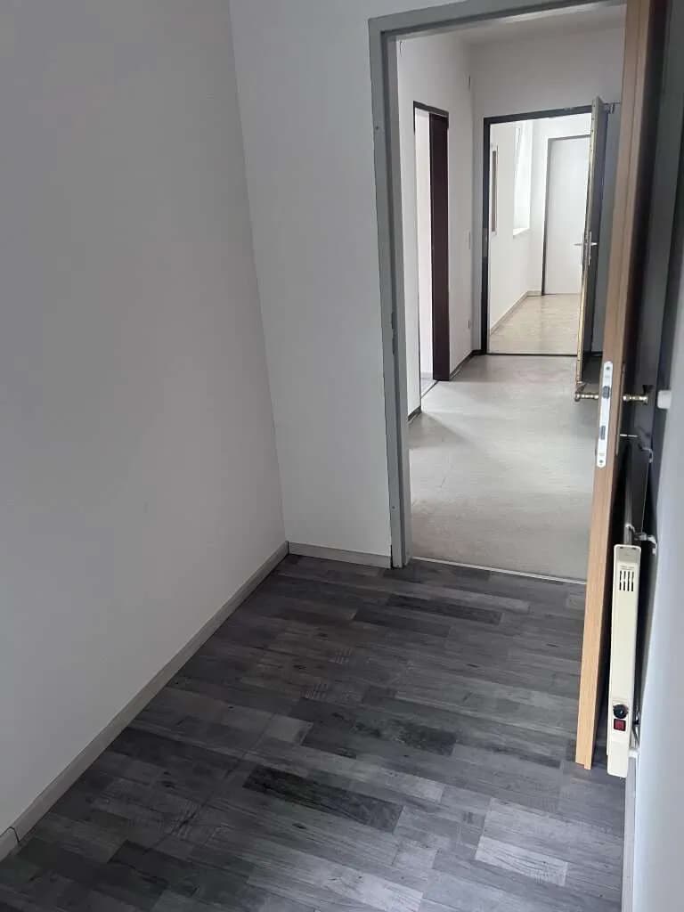 6-Zimmer-Gewerbeimmobilie mieten in Klagenfurt Land – 128 m², € 1.063 – Bild 11 von 13