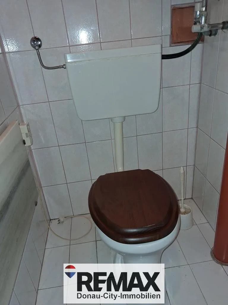 8-Zimmer-Gewerbeimmobilie kaufen in Bruck an der Leitha – 230 m², € 360.000 – Bild 32 von 54