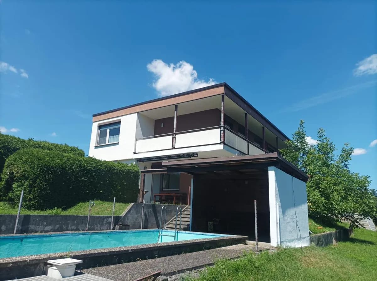 7-Zimmer-Gewerbeimmobilie kaufen in Gmunden – 220 m², € 580.000 – Bild 2 von 12