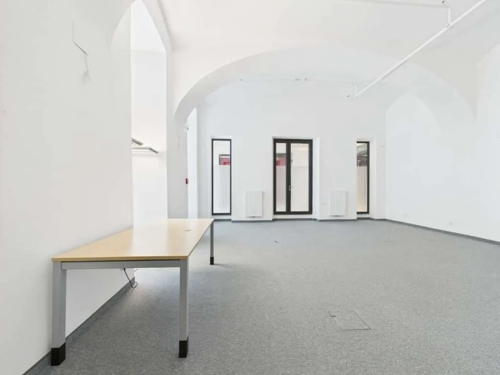 Gewerbeimmobilie mieten in Linz – 74 m², € 2.527 – Bild 3 von 6