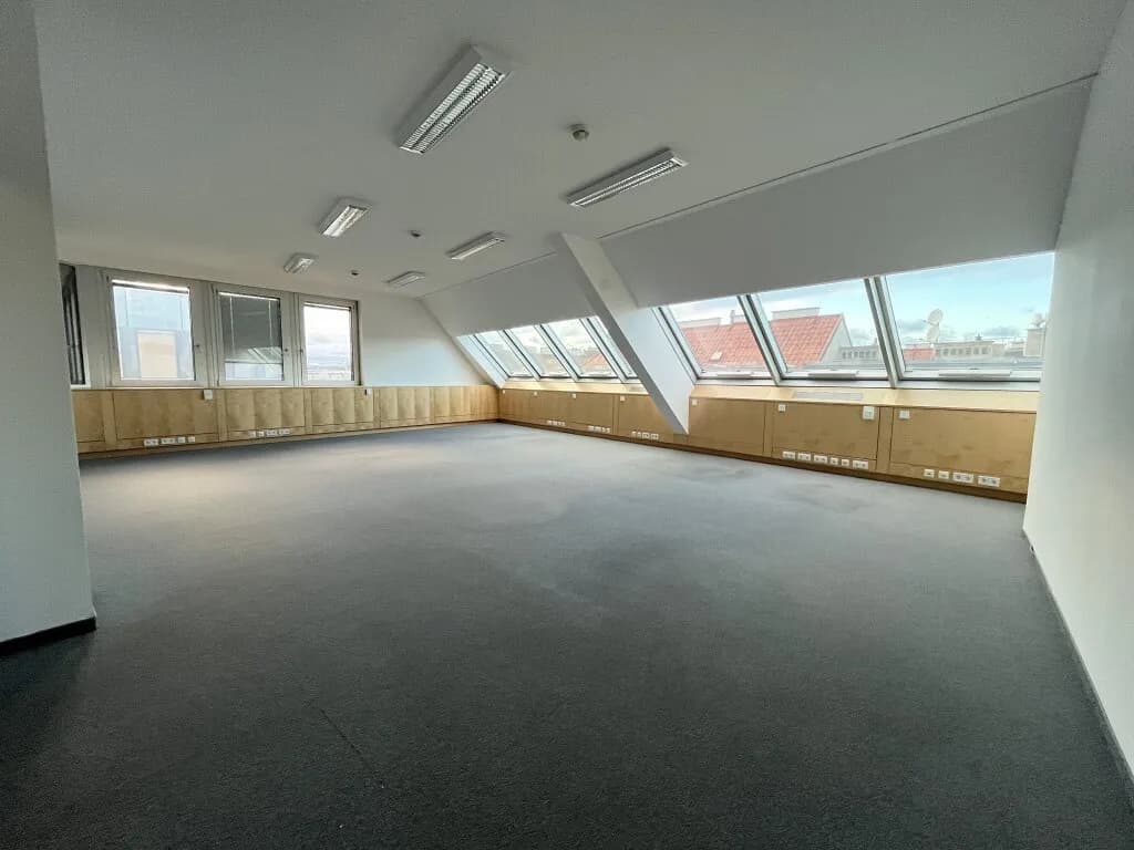 13-Zimmer-Gewerbeimmobilie mieten in Wien – 583 m², € 10.424